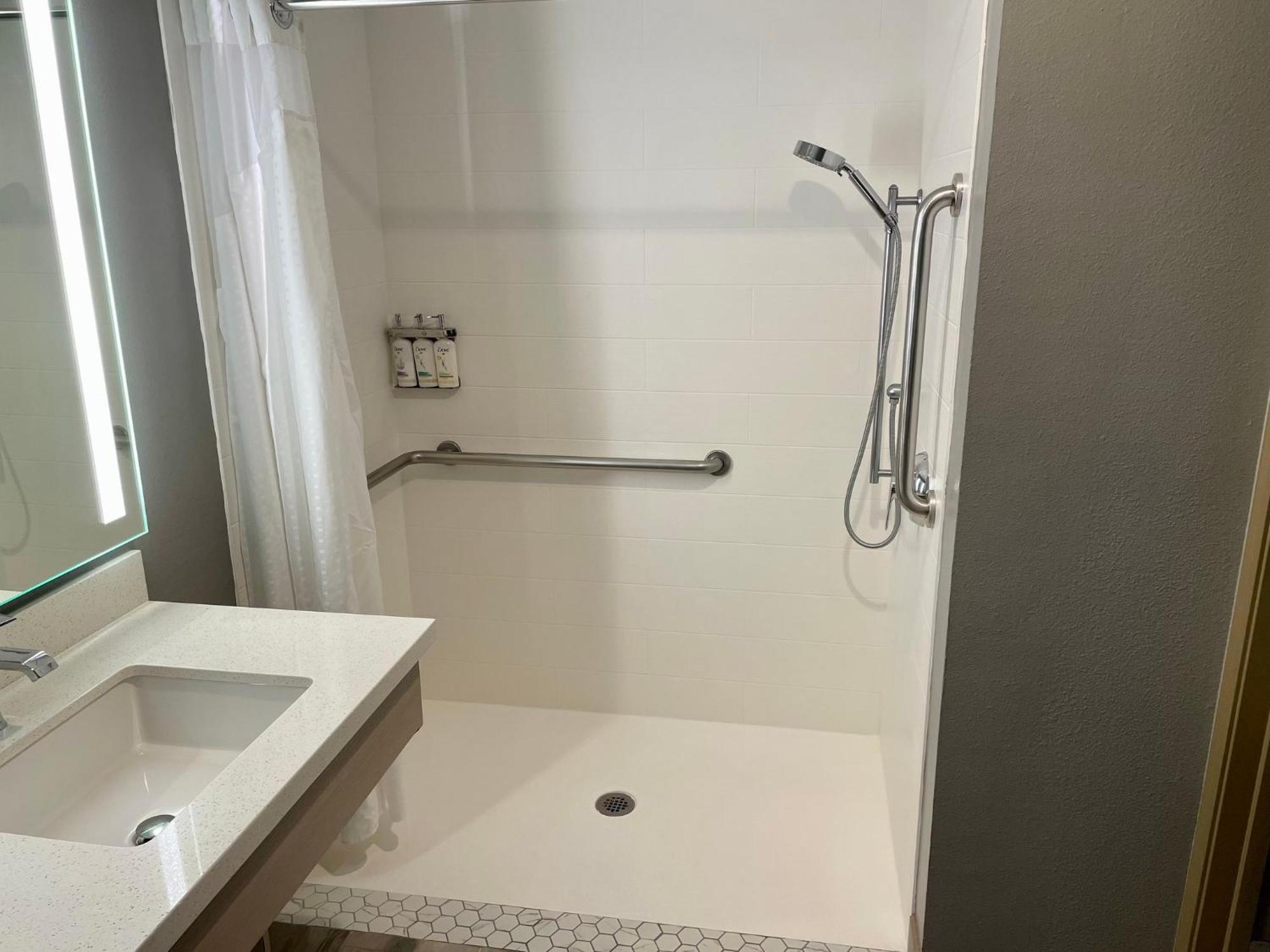 Holiday Inn Express Hotel & Suites - Paso Robles By Ihg Luaran gambar